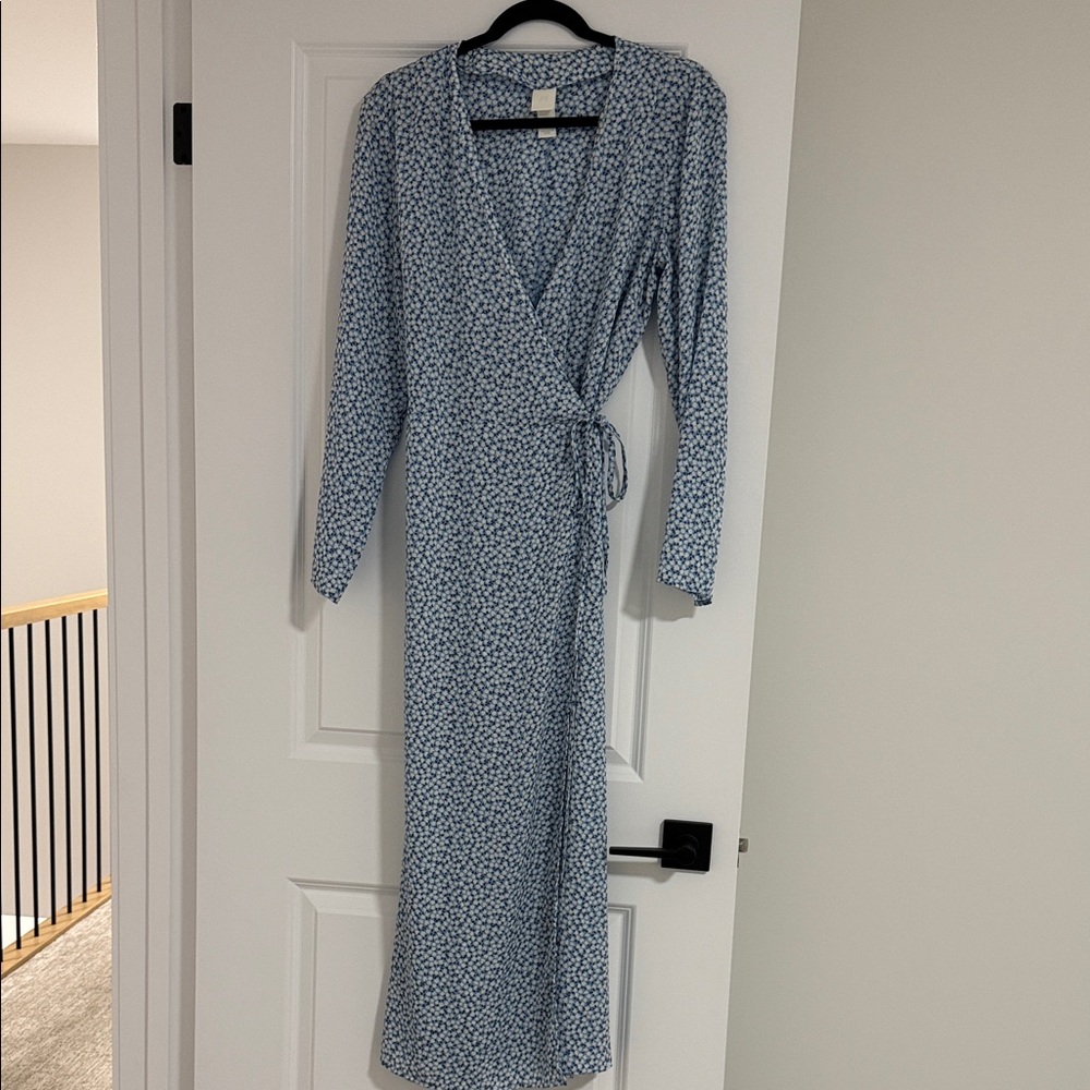 Blue floral wrap Long Sleeve Dress